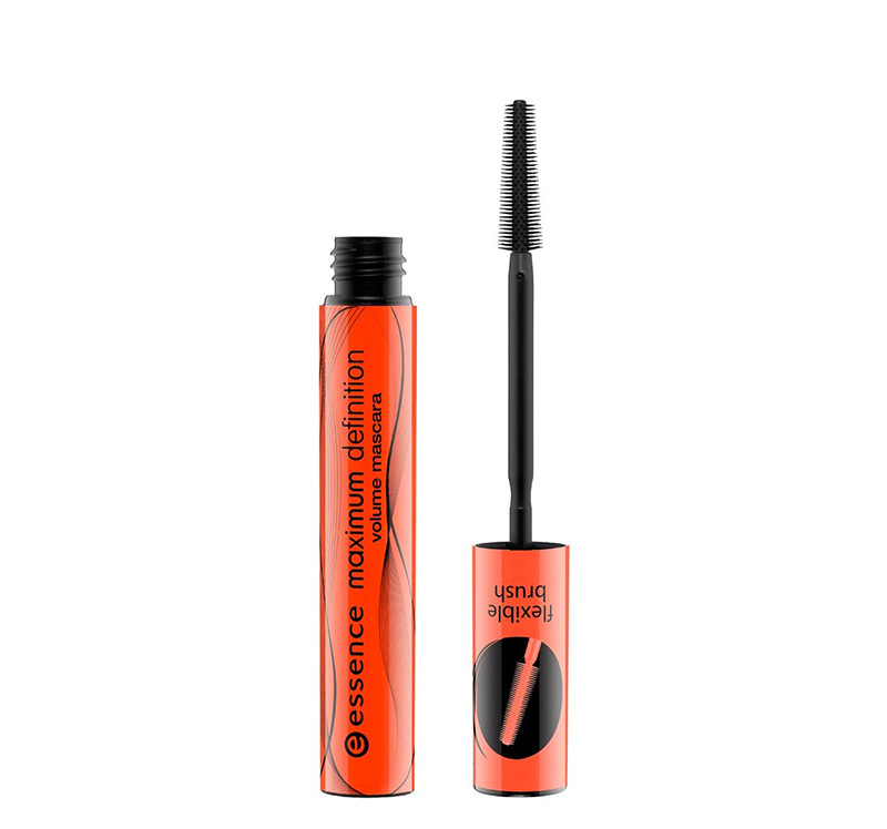 essence maximum definition mascara 1